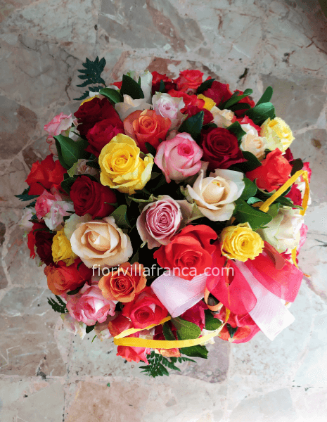 Bouquet di 12 roselline miste