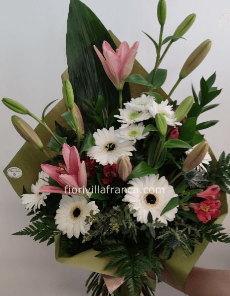 Mazzo di rose e lilium